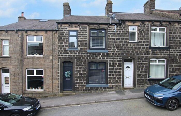 3 Bedroom Terraced House For Sale In Fold Lane, Cowling, BD22