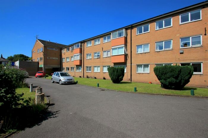 2 Bedroom Apartment To Rent In Warwick House, Sale, M33