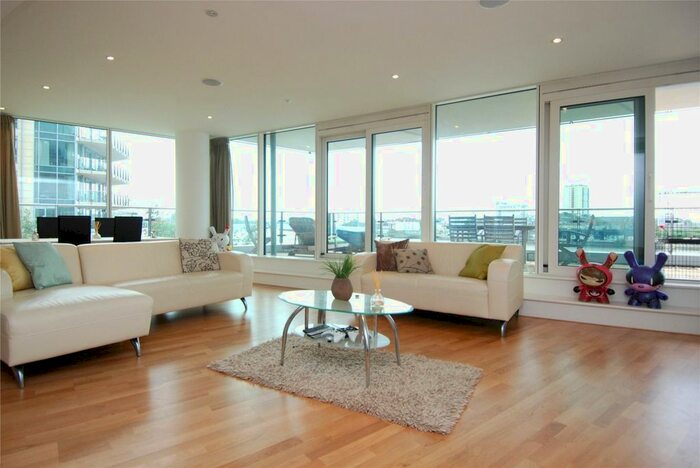 3 Bedroom Flat To Rent In Ensign House, Battersea Reach, Juniper Drive, SW18