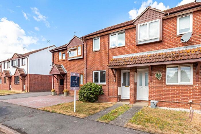 2 Bedroom Terraced House For Sale In Broadfield Road, Eastington, Stonehouse, GL10
