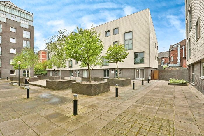 2 Bedroom Flat To Rent In Maidstone Road, Norwich, Norfolk, NR1