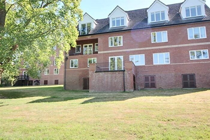 2 Bedroom Flat To Rent In The Waterside, Hellesdon, Norwich, NR6