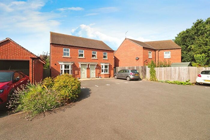 3 Bedroom Semi-Detached House For Sale In Fenny Copse Lane, Quorn, Loughborough, LE12