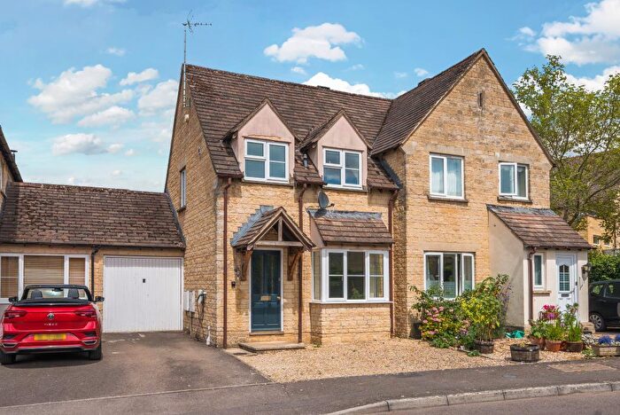 3 Bedroom Semi-Detached House For Sale In Charlbury, Oxfordshire, OX7
