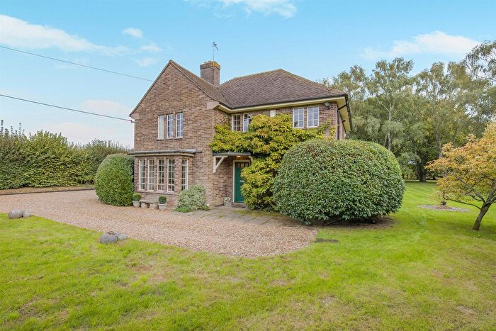 4 Bedroom Detached House For Sale In North Pickenham Road, Swaffham, PE37