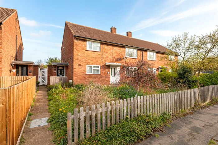 2 Bedroom Maisonette For Sale In Brackyn Road, Cambridge, CB1