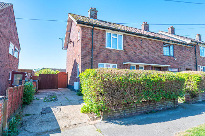 2 Bedroom End Of Terrace House For Sale In Coronation Drive, Felixstowe, IP11