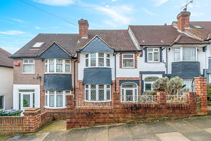 3 Bedroom Terraced House To Rent In Castlewood Drive, London, SE9