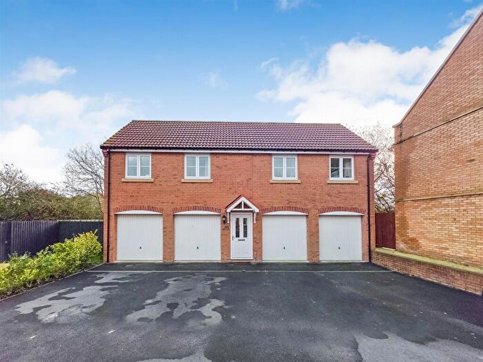 2 Bedroom Coach House For Sale In Flinders Close, Corby, NN18