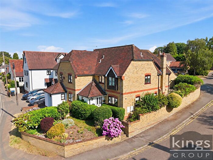 4 Bedroom Semi-Detached House For Sale In Harlow Road, Roydon, CM19