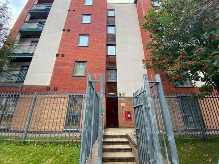 2 Bedroom Flat To Rent In Ordsall Lane, Manchester, M5