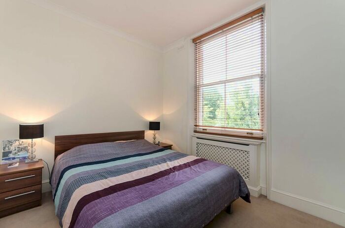 1 Bedroom Flat To Rent In Harcourt Terrace, Chelsea, London, SW10