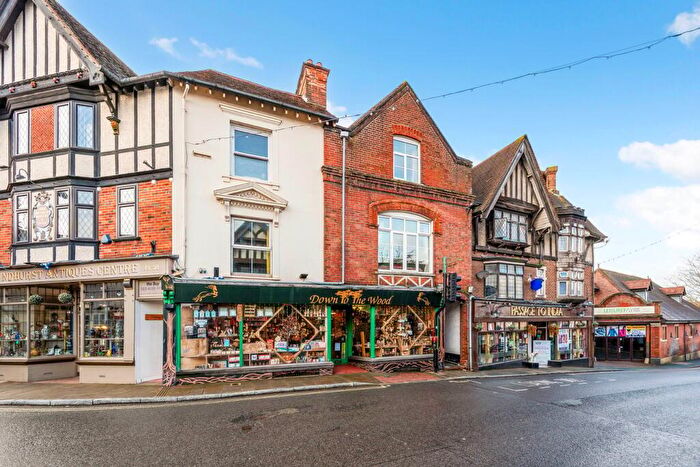 3 Bedroom Town House For Sale In A Romsey Road, Lyndhurst, SO43