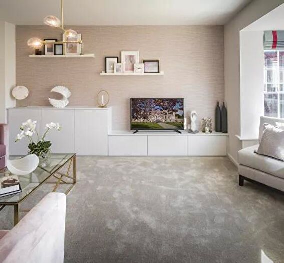 4 Bedroom Detached House To Rent In Collingham Crescent, Nottingham, NG5