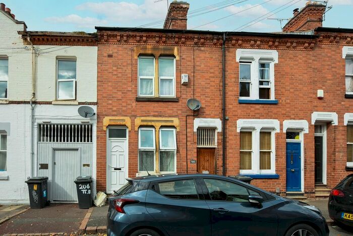 1 Bedroom Flat To Rent In Avenue Road Extension, Clarendon Park, Leicester, LE2