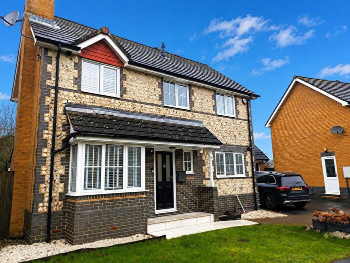 3 Bedroom Detached House To Rent In Nuthatch Gardens, Reigate, RH2