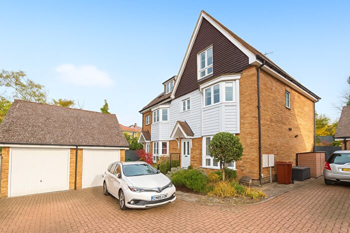 4 Bedroom House For Sale In Lillymonte Drive, Rochester, ME1