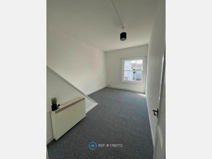 2 Bedroom Flat To Rent In West Street, Leominster, HR6