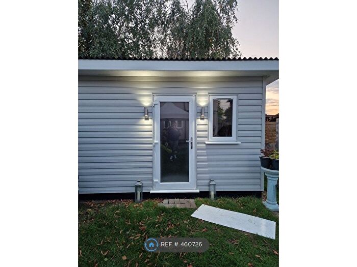1 Bedroom Mobile/park Home To Rent In Broxburn Drive, South Ockendon, RM15