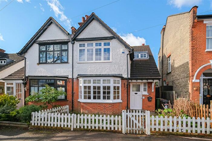 2 Bedroom Semi-Detached House To Rent In Mornington Road, North Chingford, E4