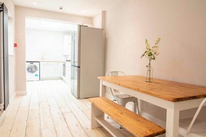 6 Bedroom Property To Rent In Dell Street, Liverpool, L7