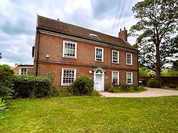 1 Bedroom Flat For Sale In Grange Road, Felixstowe, IP11