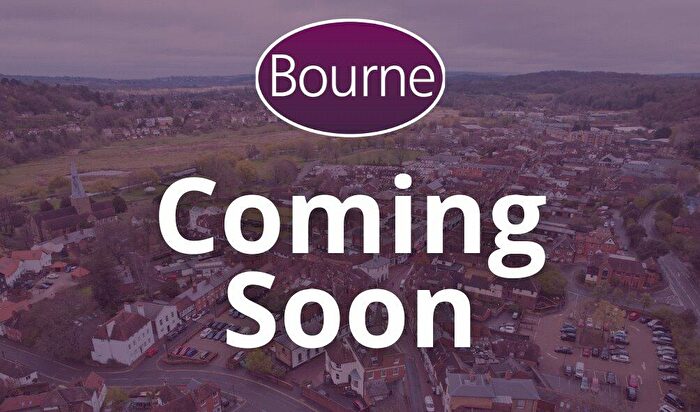 2 Bedroom Bungalow To Rent In West Hill Close, Elstead, Godalming, Surrey, GU8