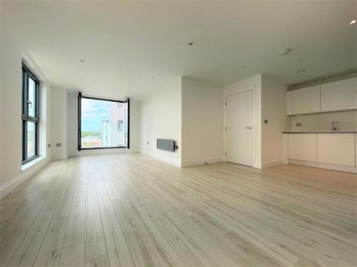 2 Bedroom Flat To Rent In Key Street, Ipswich, IP4
