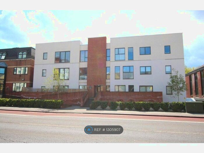 2 Bedroom Flat To Rent In Sovereign Court, Reading RG1