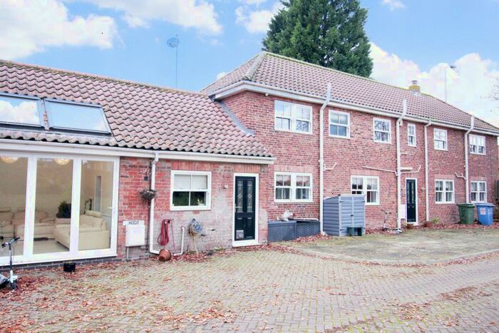 4 Bedroom House To Rent In Great North Road, Barnby Moor, Retford, DN22