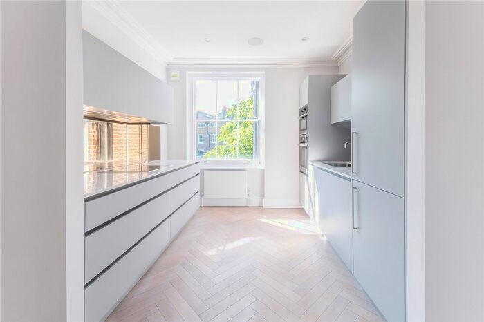 3 Bedroom Flat To Rent In Kensington Gardens Square, Kensington &amp; Chelsea, W2