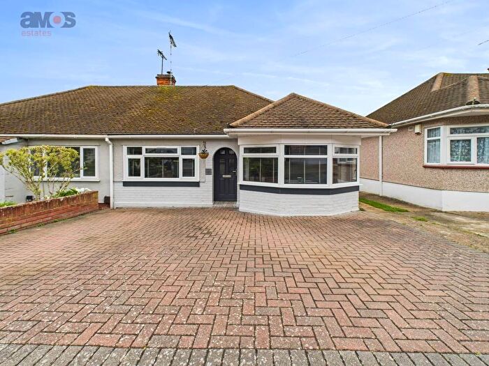 2 Bedroom Semi-Detached Bungalow For Sale In Broad Walk, Hockley, Essex, SS5