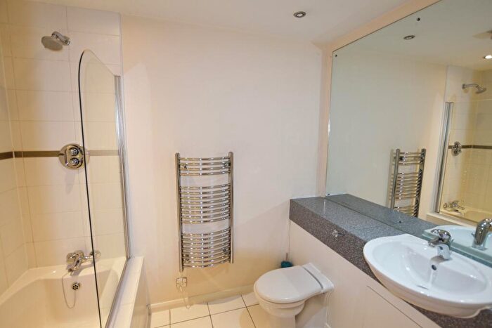 2 Bedroom Apartment To Rent In One Fletcher Gate, Adams Walk, Nottingham, Nottinghamshire, NG1