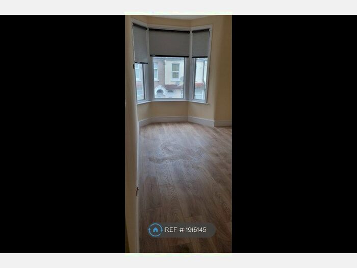 2 Bedroom Flat To Rent In Wigston Road, London, E13