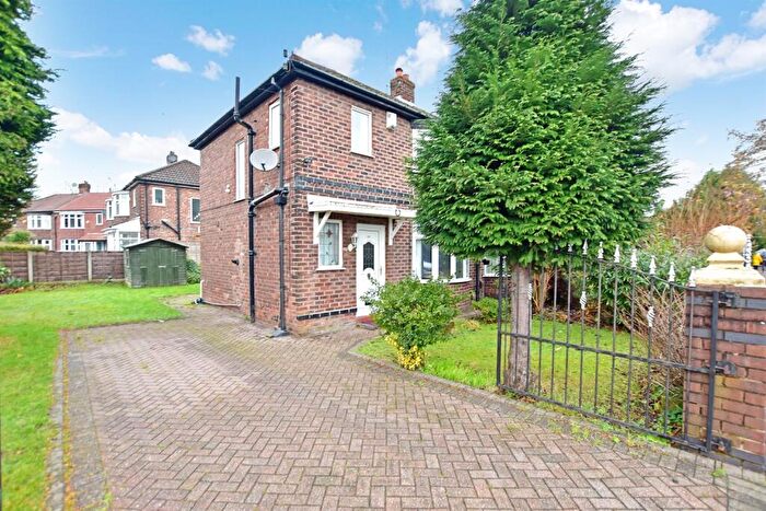3 Bedroom Semi Detached House For Sale In Kingsway, East Didsbury, M20