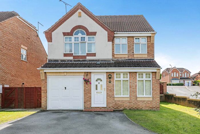 4 Bedroom Detached House For Sale In Hargreaves Close, Morley, LS27