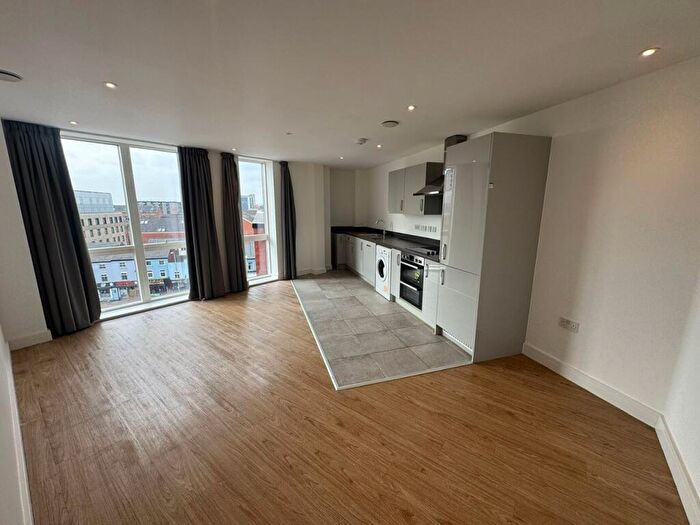 2 Bedroom Apartment To Rent In New Walk Place, Leicester, LE1