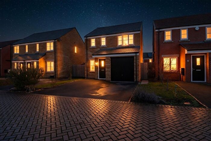 3 Bedroom Detached House For Sale In Carolside Grove, Hampton Gardens, Peterborough, PE7