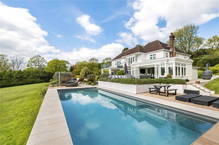 5 Bedroom Detached House For Sale In Springfield Lane, Colgate, Horsham, West Sussex, RH12