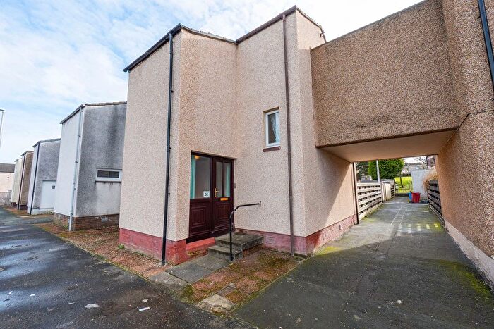 3 Bedroom End Terrace House For Sale In Braes View, Denny, FK6