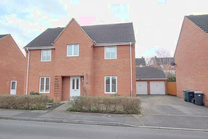 4 Bedroom Detached House To Rent In Brabant Way, Westbury, BA13