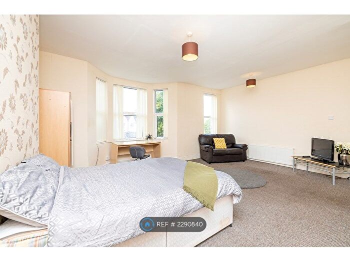 6 Bedroom Terraced House To Rent In Tachbrook Road, Leamington Spa, CV31