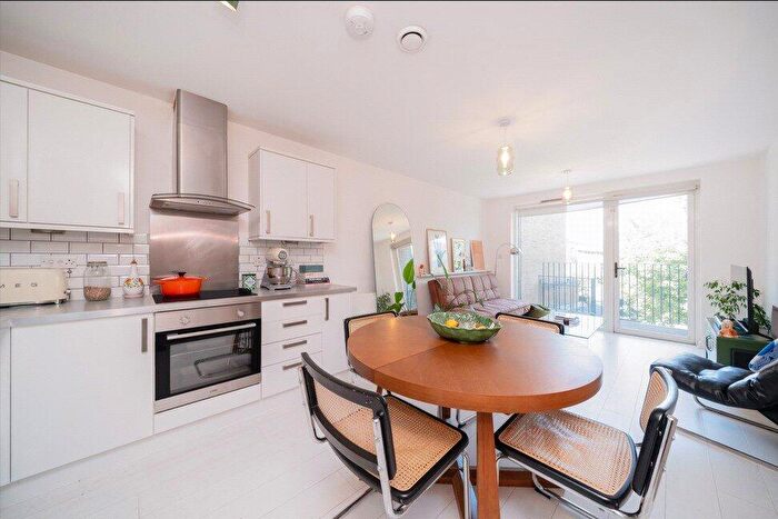1 Bedroom Flat For Sale In Alvares House, Furrow Lane, London, E9
