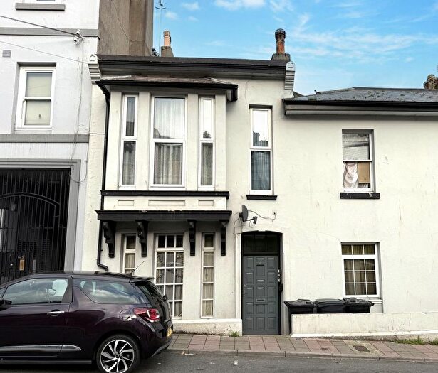 1 Bedroom Flat For Sale In Flat, Abbey Road, Torquay, Devon, TQ2