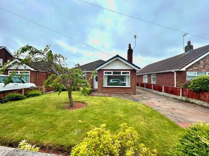 2 Bedroom Bungalow To Rent In Haymakers Way, Saughall, CH1
