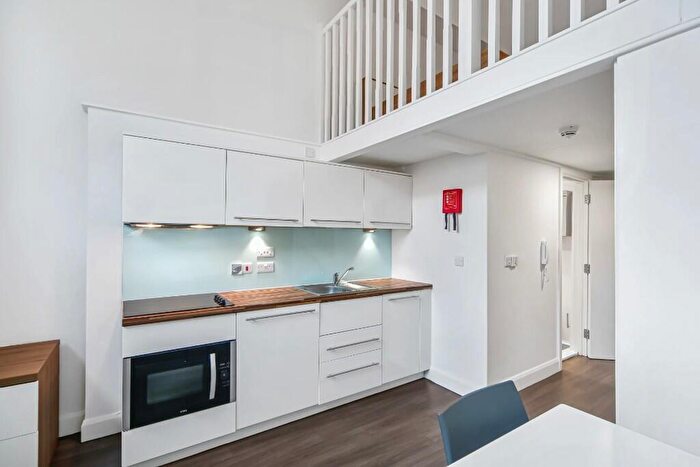 1 Bedroom Apartment To Rent In St. Johns Road, Leeds, West Yorkshire, LS3