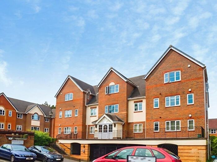 2 Bedroom Flat To Rent In Tamesis Place, Reading, RG4