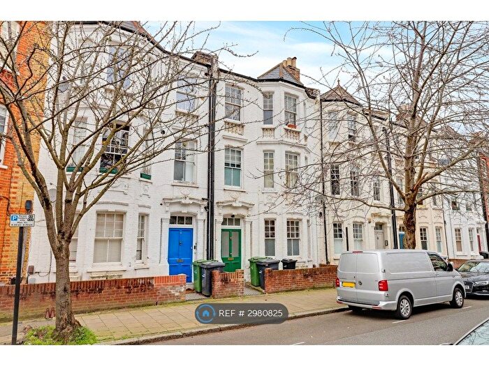 1 Bedroom Flat To Rent In Hackford Road, London, SW9