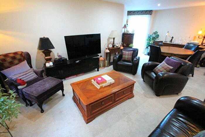 2 Bedroom Flat For Sale In Chaseley Gardens, Skelmorlie, North Ayrshire, PA17