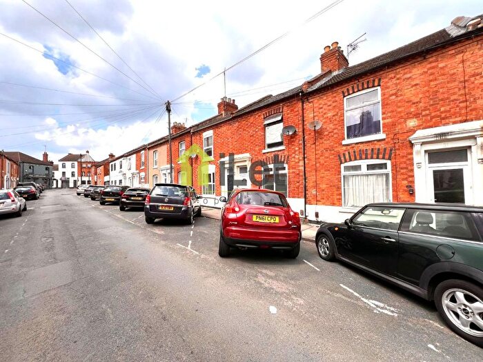 3 Bedroom Terraced House To Rent In Alcombe Road, Northampton, NN1